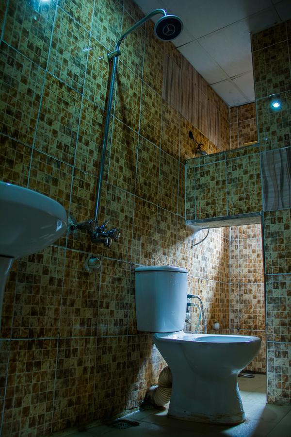 Glasshouse Hotel And Suites Egba Buitenkant foto