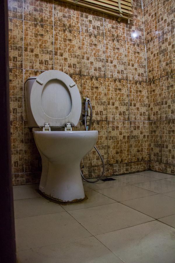 Glasshouse Hotel And Suites Egba Buitenkant foto